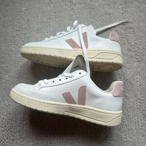 White Veja V12 Sneakers. Size 7. NEW